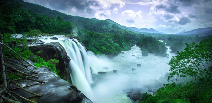 7-nights-athirappally-munnar-thekkady-alleppe-cochin-and-cherai-beach